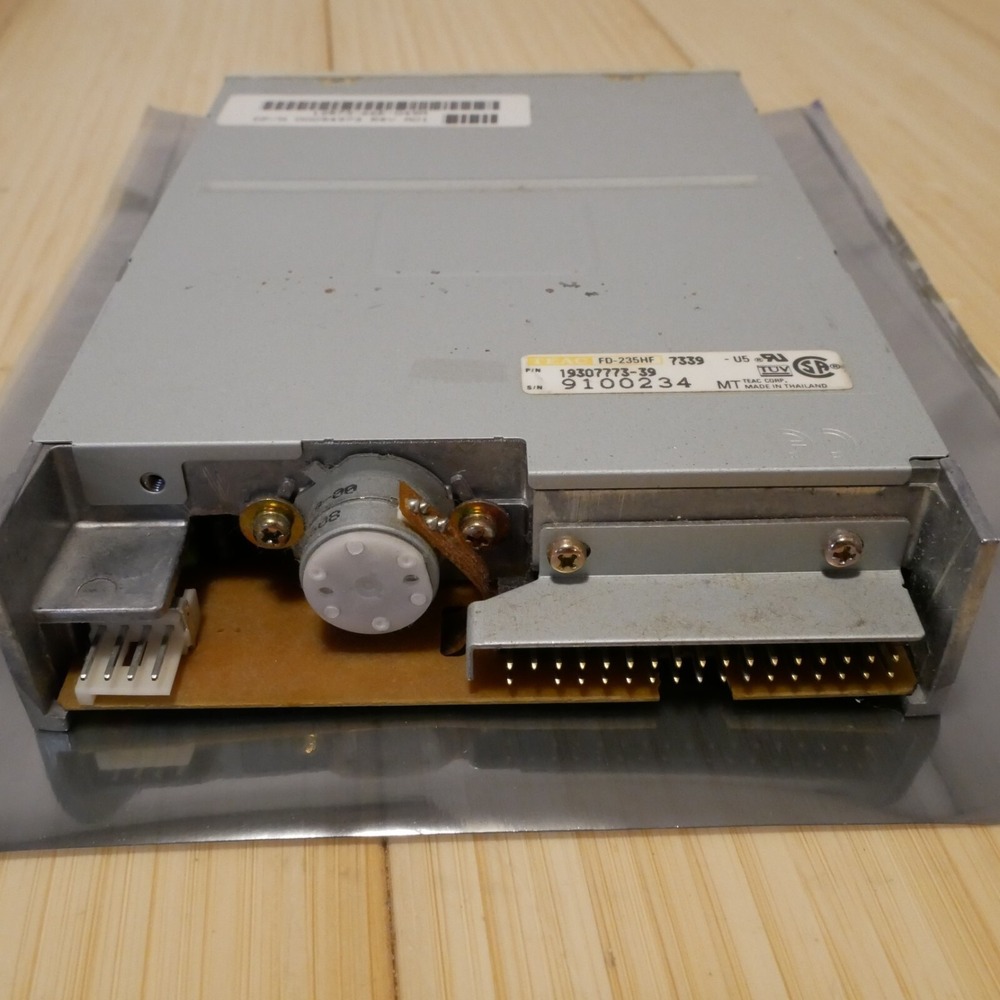 TEAC 3.5 inch Internal Floppy Disk Drive Model FD-235HF Tested & Working - 17‎ - Picture 6 of 9
